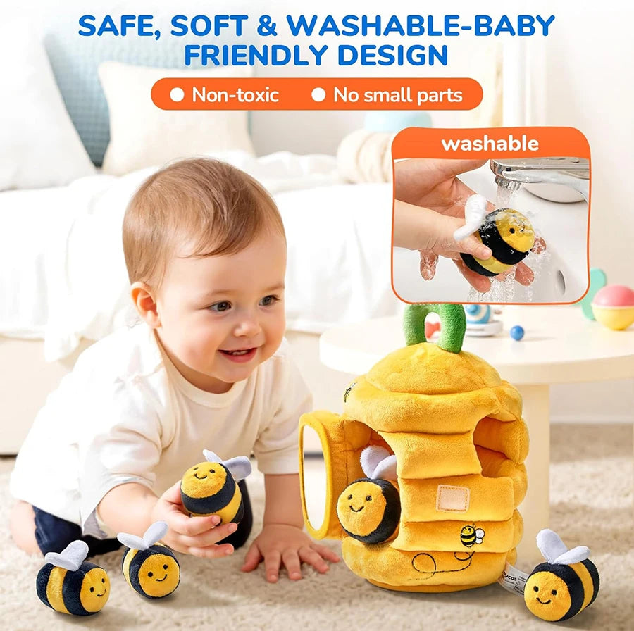 Jouet sensoriel Montessori en forme de ruche avec 5 abeilles en peluche, bébé jouant avec le set d’éveil doux et sécurisé.