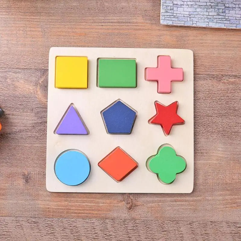 Ensemble des pièces géométriques en bois – apprentissage des formes et couleurs