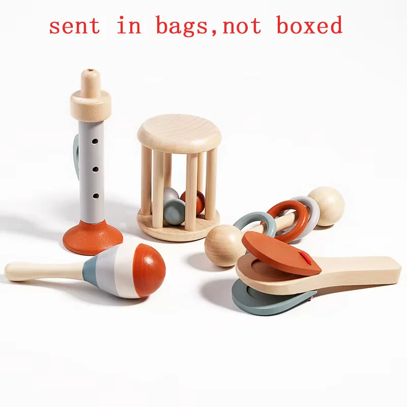 Zoom sur les hochets et clochettes – instruments sensoriel Montessori 0-3 ans